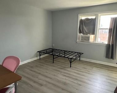 145 Madison Drive - Photo Thumbnail 17