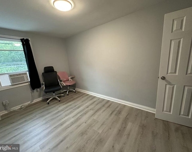 145 Madison Drive - Photo Thumbnail 10