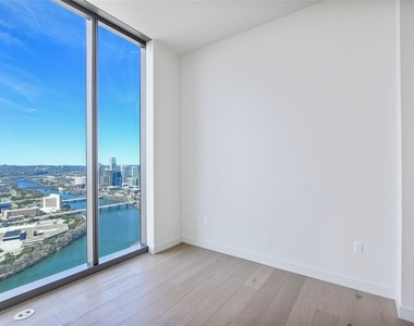 44 East Ave - Photo Thumbnail 26