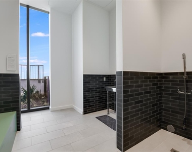 44 East Ave - Photo Thumbnail 35