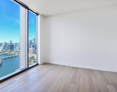 44 East Ave - Photo Thumbnail 19