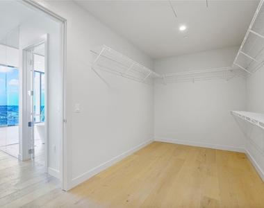 44 East Ave - Photo Thumbnail 23