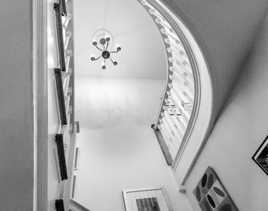 152 13th Street Se - Photo Thumbnail 8