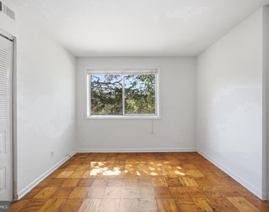 1307 Congress Street Se - Photo Thumbnail 9