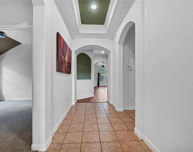 2811 Checker Dr - Photo Thumbnail 4