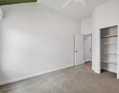 2811 Checker Dr - Photo Thumbnail 23