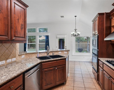 2811 Checker Dr - Photo Thumbnail 11
