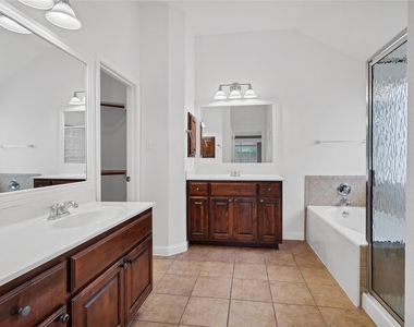 2811 Checker Dr - Photo Thumbnail 16