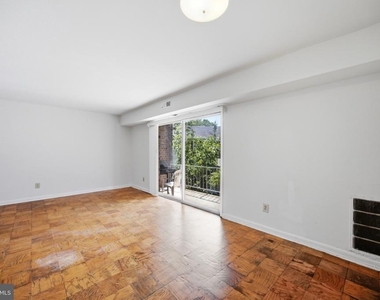 1307 Congress Street Se - Photo Thumbnail 4