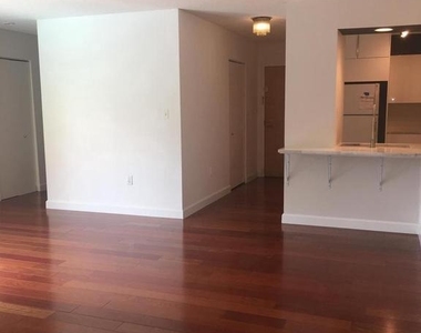 2111 Wisconsin Avenue Nw - Photo Thumbnail 7