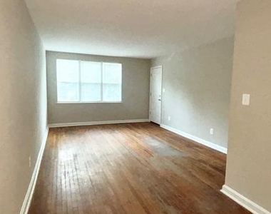 400 Chaplin Street Se - Photo Thumbnail 2