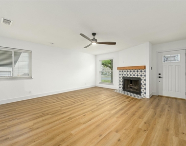 4808 Wind River Rd - Photo Thumbnail 2