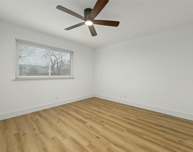 4808 Wind River Rd - Photo Thumbnail 15