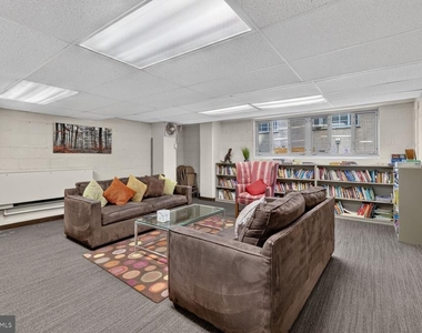 1711 Massachusetts Avenue Nw - Photo Thumbnail 9