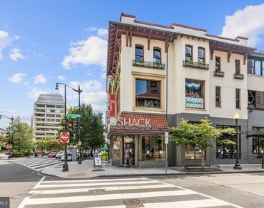 1711 Massachusetts Avenue Nw - Photo Thumbnail 18