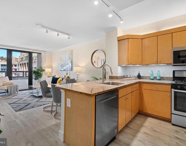 631 D Street Nw - Photo Thumbnail 9