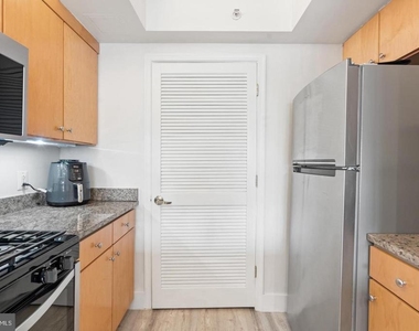 631 D Street Nw - Photo Thumbnail 12