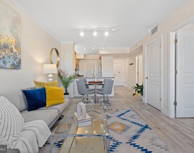 631 D Street Nw - Photo Thumbnail 13