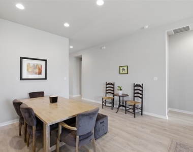 461 Coyote Creek Way - Photo Thumbnail 4
