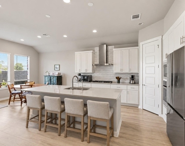 461 Coyote Creek Way - Photo Thumbnail 5