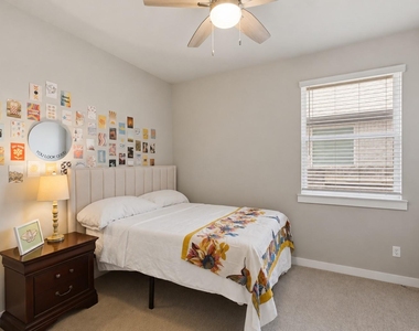 461 Coyote Creek Way - Photo Thumbnail 12