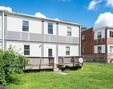257 Newcomb Street Se - Photo Thumbnail 33