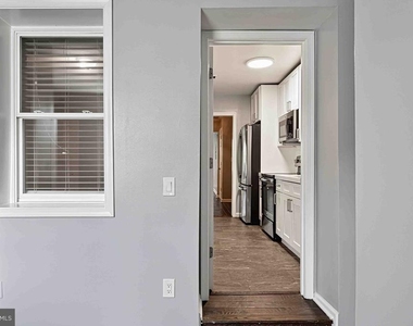 257 Newcomb Street Se - Photo Thumbnail 25