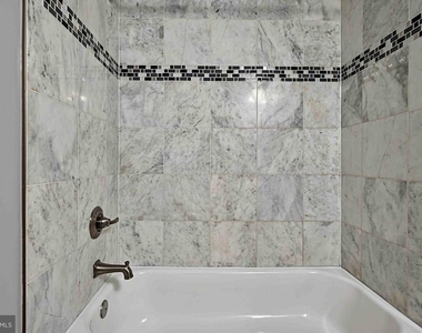 257 Newcomb Street Se - Photo Thumbnail 23