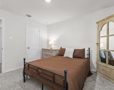 4318 Allison Dr - Photo Thumbnail 22