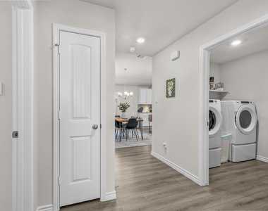 4318 Allison Dr - Photo Thumbnail 19