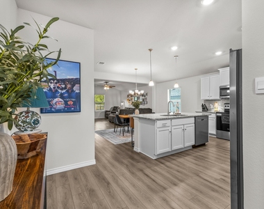 4318 Allison Dr - Photo Thumbnail 7