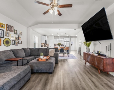 4318 Allison Dr - Photo Thumbnail 17