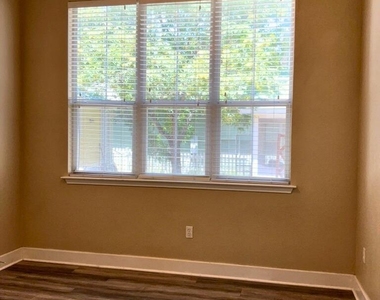 5982 Fergus Dr - Photo Thumbnail 21