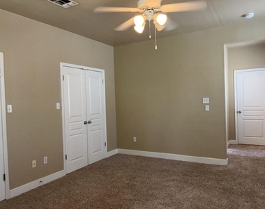 5982 Fergus Dr - Photo Thumbnail 28