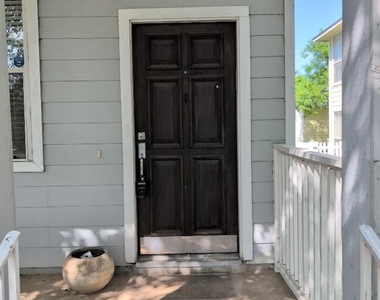 5982 Fergus Dr - Photo Thumbnail 3