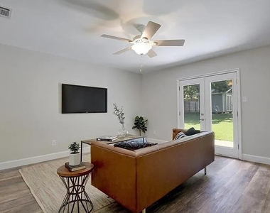 3211 Kittyhawk Cv - Photo Thumbnail 10
