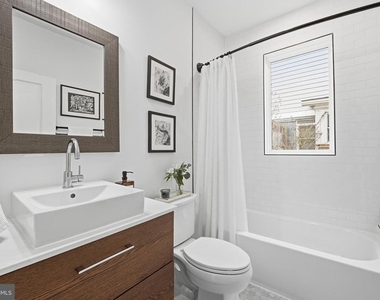 2211 Franklin Street Ne - Photo Thumbnail 8