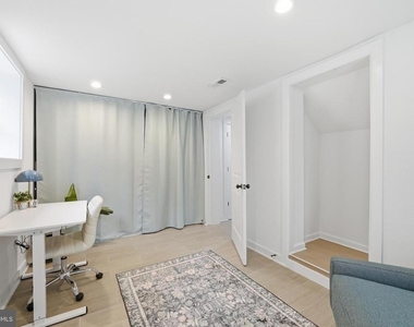 2211 Franklin Street Ne - Photo Thumbnail 31