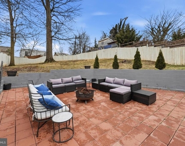 2211 Franklin Street Ne - Photo Thumbnail 36