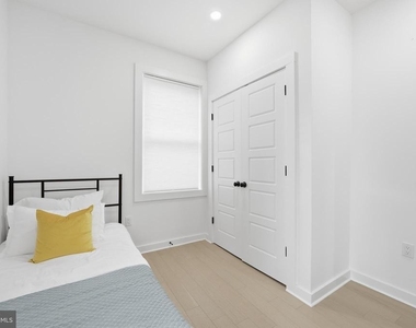 2211 Franklin Street Ne - Photo Thumbnail 10
