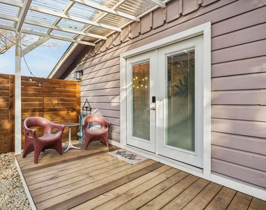 211 Lessin Ln - Photo Thumbnail 3