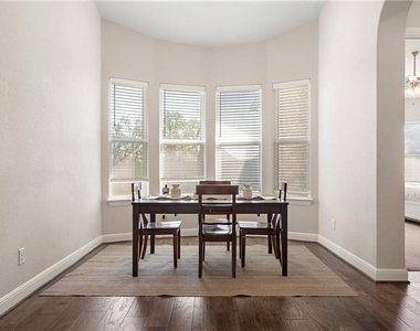 308 Milano Dr - Photo Thumbnail 7