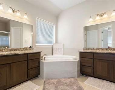 308 Milano Dr - Photo Thumbnail 17