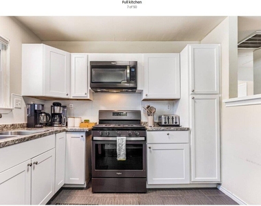 1129 Poquito St - Photo Thumbnail 7