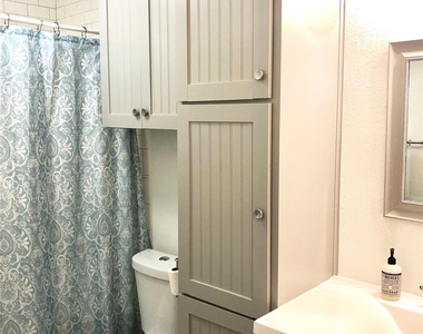 10302 Annie Oakley Trl - Photo Thumbnail 7