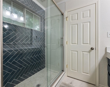 4501 Whispering Valley Dr - Photo Thumbnail 32