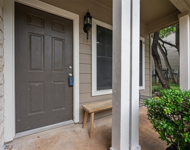 4501 Whispering Valley Dr - Photo Thumbnail 3