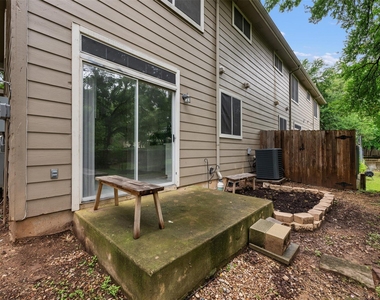 4501 Whispering Valley Dr - Photo Thumbnail 33