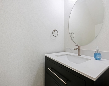 4501 Whispering Valley Dr - Photo Thumbnail 20