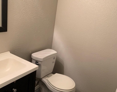 6003 Cougar Dr - Photo Thumbnail 6